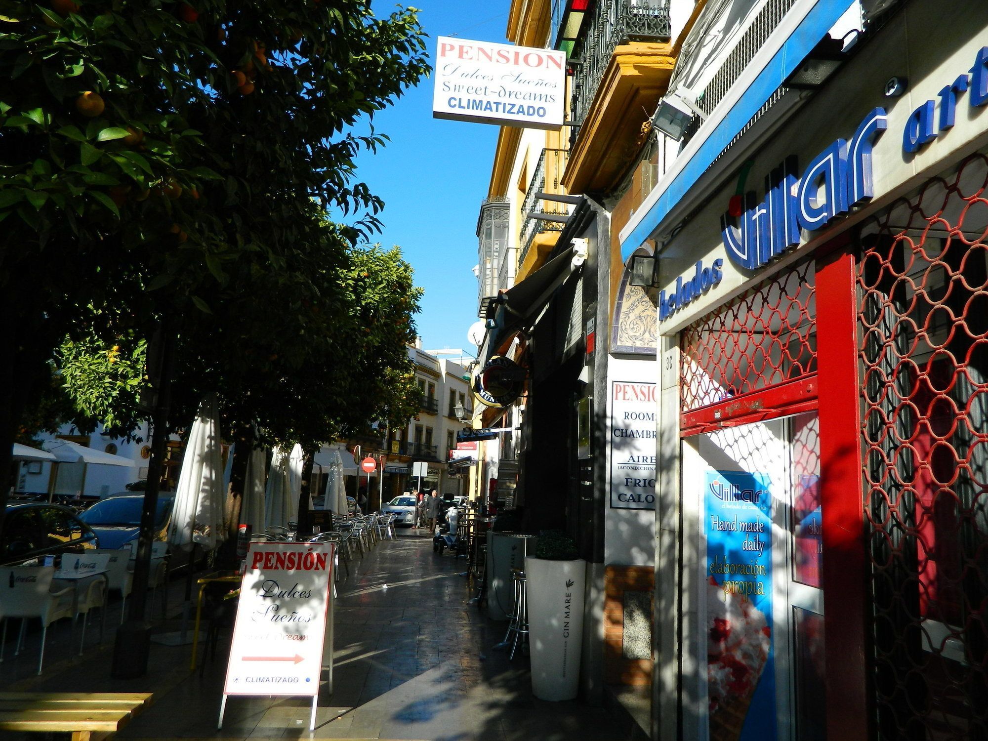 Pension Dulces Suenos Sevilla Bagian luar foto